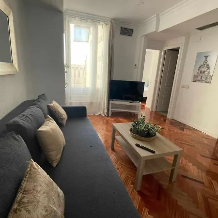 Apartamento Con Terraza Y Vistas Alcalaretiro Madrid Exterior photo