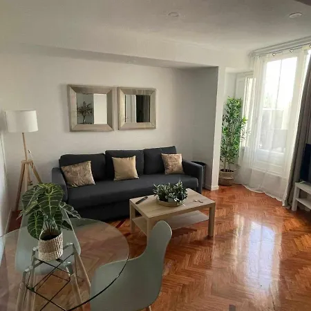 Apartamento Con Terraza Y Vistas Alcalaretiro Madrid Exterior photo